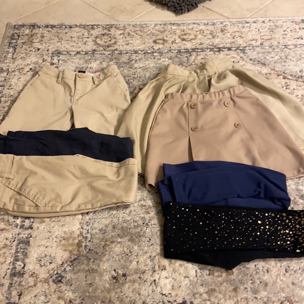 📚📝🍎Girls uniform lot size 8 🍎📝📚